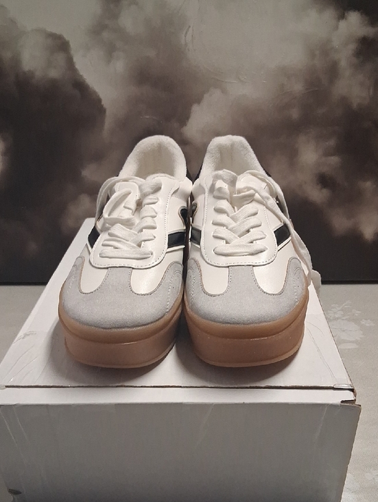 Madden Girl Shoes - Madden Girl White & Gray Lace-Up Sneakers with Gum Sole Sae 9.5